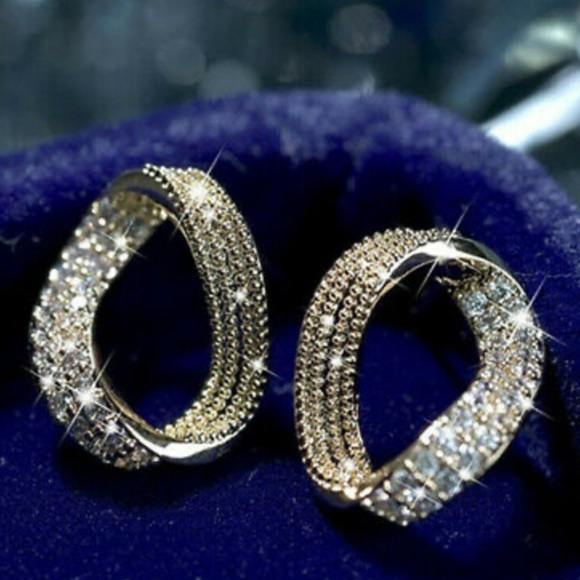 New 18k gold plated earrings - Picture 4 of 4